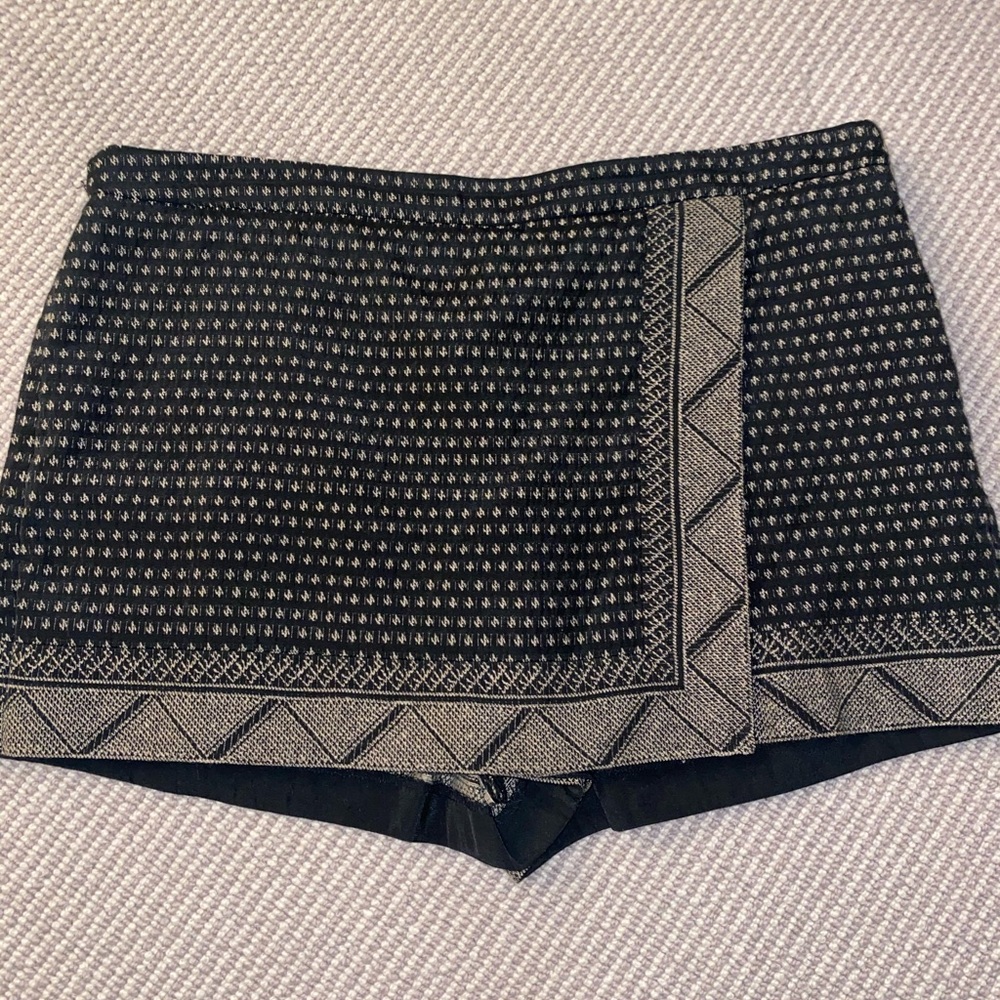 BCBGMAXAZIRA skort